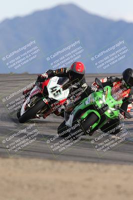 media/Nov-16-2025-Race Pace (Sun) [[8c5fa54630]]/Verified Riders/8-Turn 12 (120pm)/